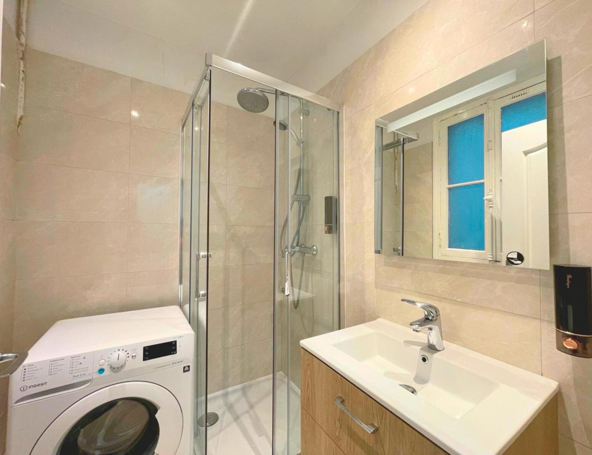 Chambre Lit Double Et Salon Avec Canape-Lit A 10 Minutes Des Champs Elysees Париж Экстерьер фото